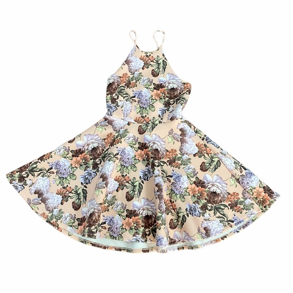 Dresses & Skirts - Floral Skater Skirt Open Back Dress